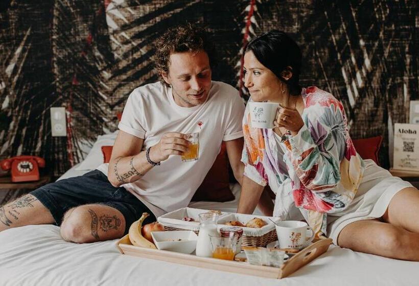 חדר דלוקס צדדי נוף לים, Hôtel Palmito