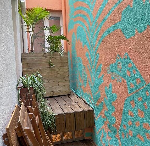 מיטה בחדר משותף, Hôtel Palmito