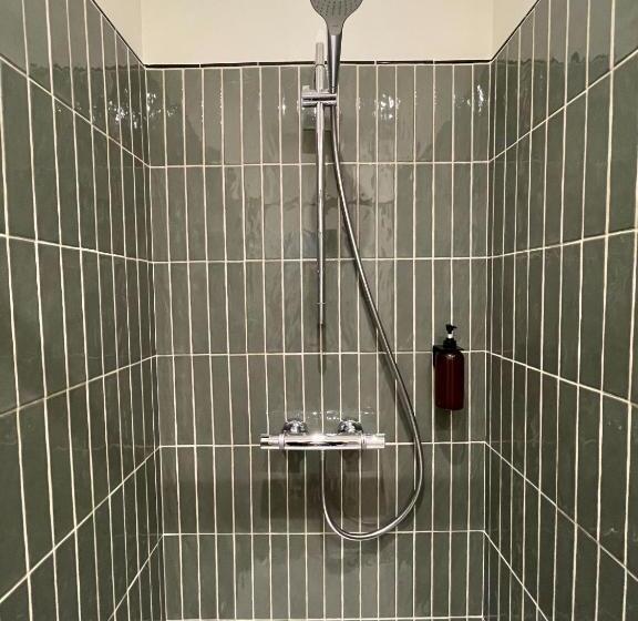 מיטה בחדר משותף, Hôtel Palmito