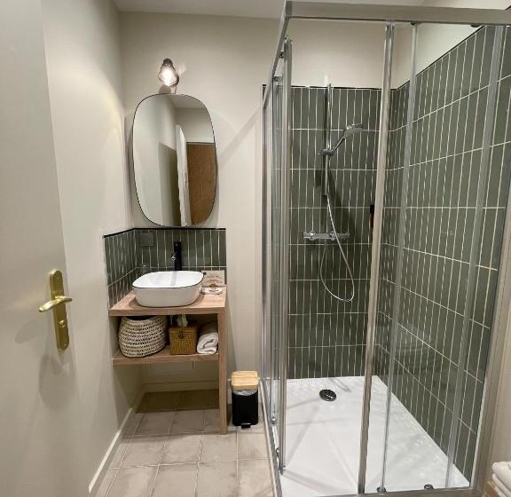 מיטה בחדר משותף, Hôtel Palmito