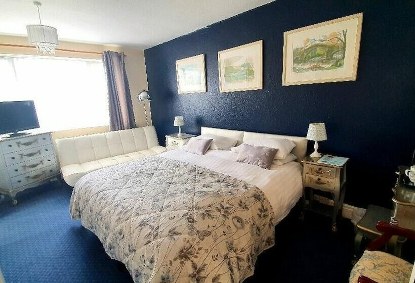 标准间, Rivelyn Hotel Bar & Restaurant