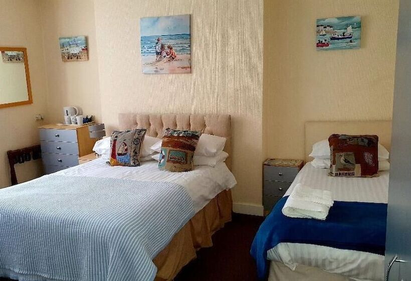 Семейный Номер, Rivelyn Hotel Bar & Restaurant