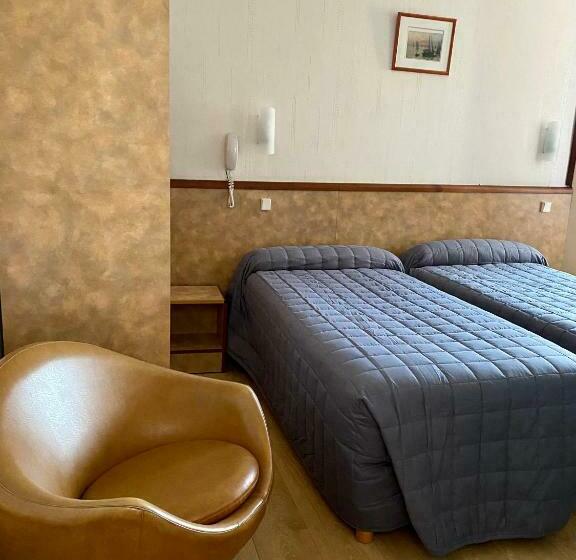 اتاق استاندارد, Studia