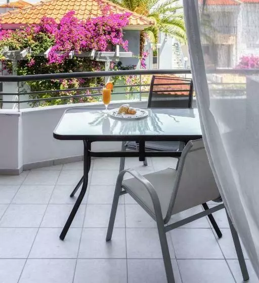آپارتمان 1 خوابه, Kapsohora Inn