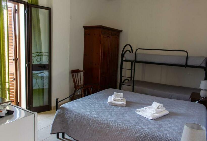 スタンダード４人部屋, La Masseria Hotel Ristorante Centro Benessere