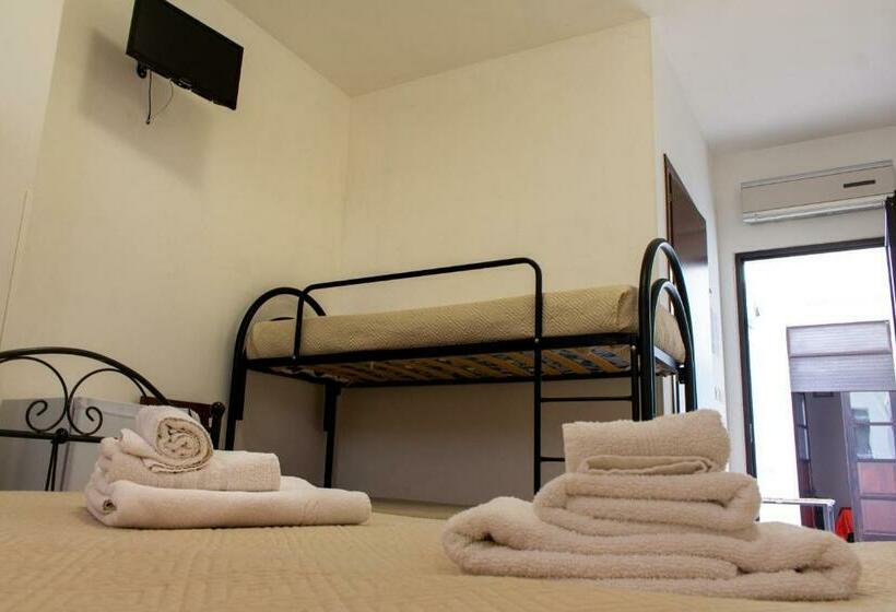 スタンダード４人部屋, La Masseria Hotel Ristorante Centro Benessere