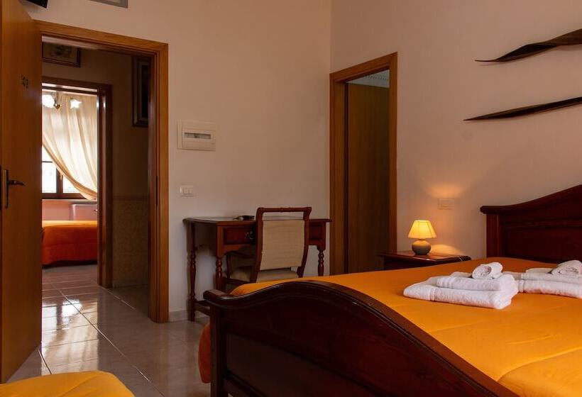 スタンダード４人部屋, La Masseria Hotel Ristorante Centro Benessere