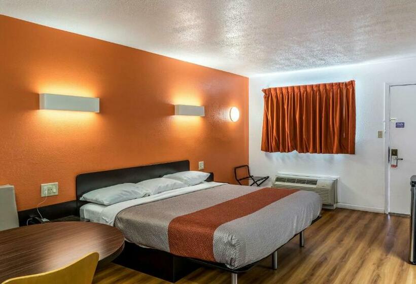 キングサイズベッドのスタンダードルーム, Motel 6 Florence, Ky   Cincinnati Airport