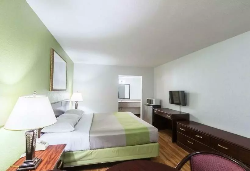 キングサイズベッドのスタンダードルーム, Motel 6mattoon, Il