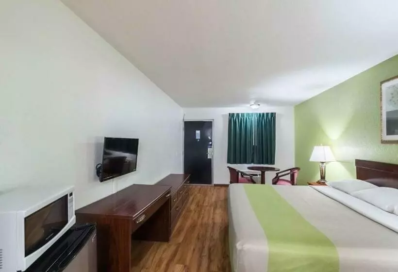 キングサイズベッドのスタンダードルーム, Motel 6mattoon, Il