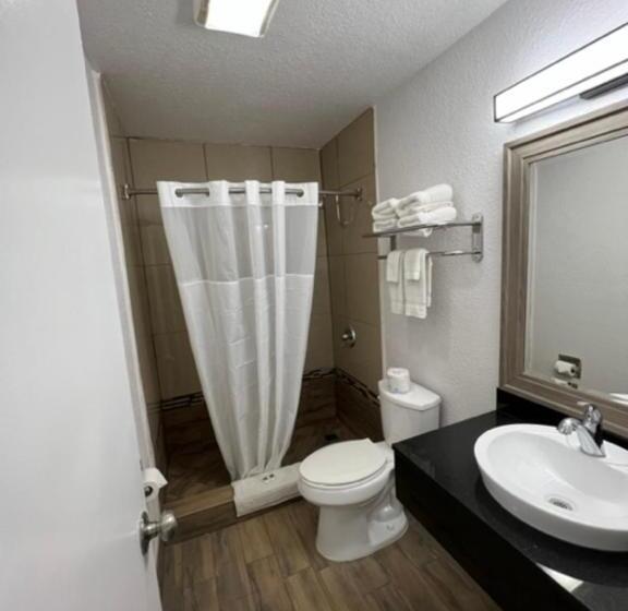 غرفة قياسية لذوى الاحتياجات الخاصة, Motel 6orange, Ca  Anaheim