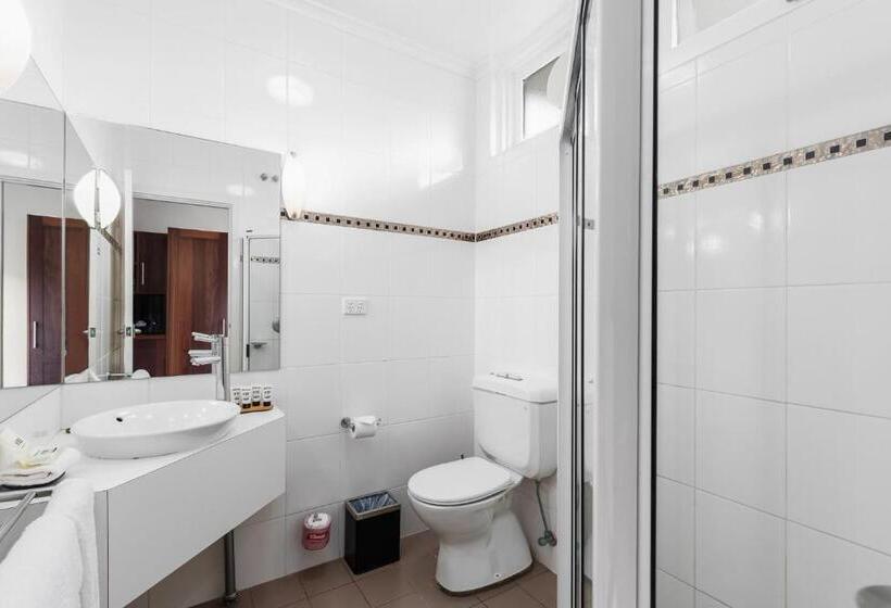 Номер Superior, The Commodore