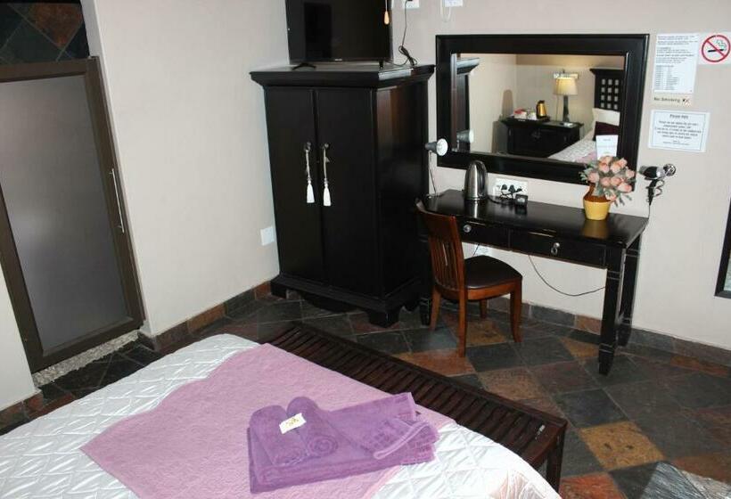 Номер Стандарт, Royal Game Guest House