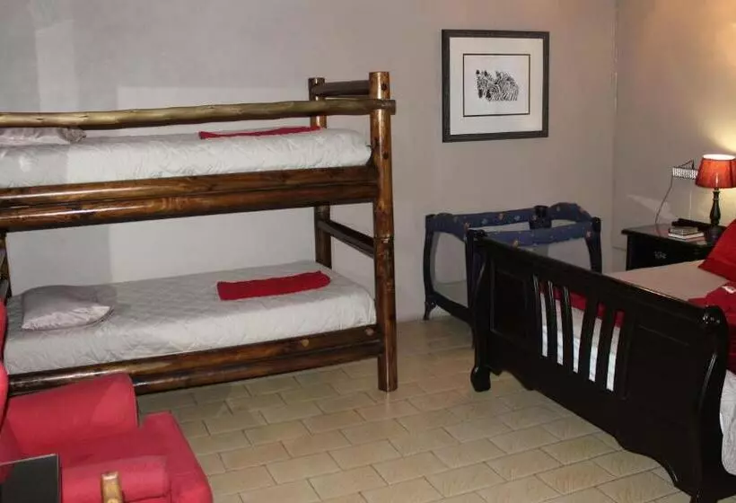 اتاق خانوادگی, Royal Game Guest House
