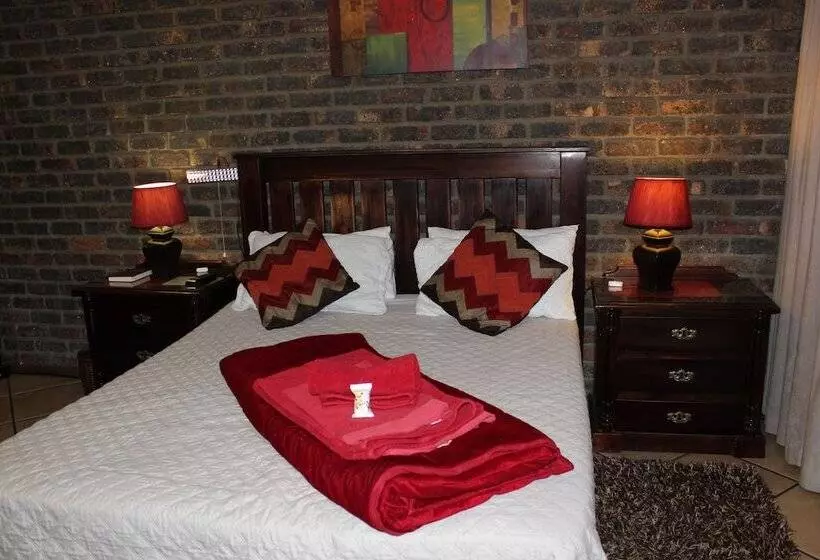 اتاق خانوادگی, Royal Game Guest House