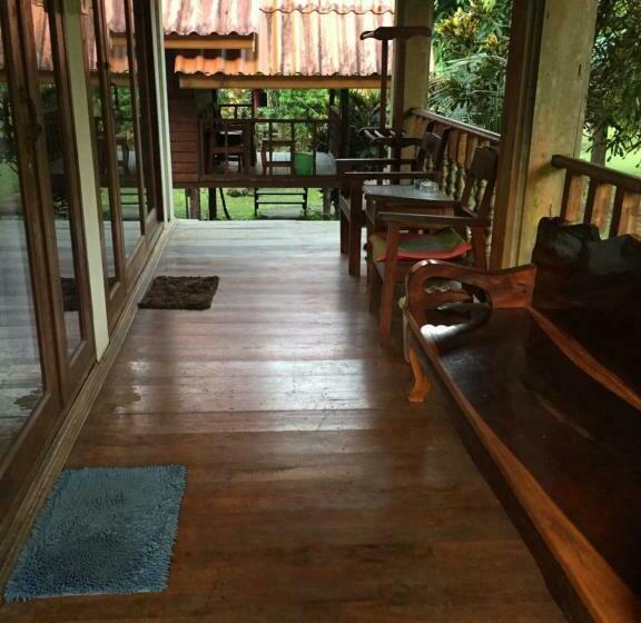 بنجلو قياسى, Khao Sok Nung House