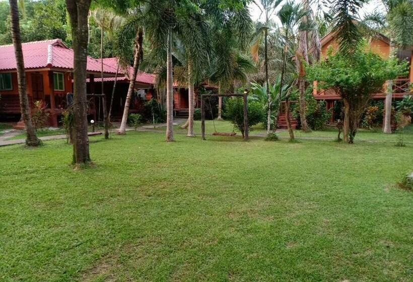 بنجلو قياسى, Khao Sok Nung House