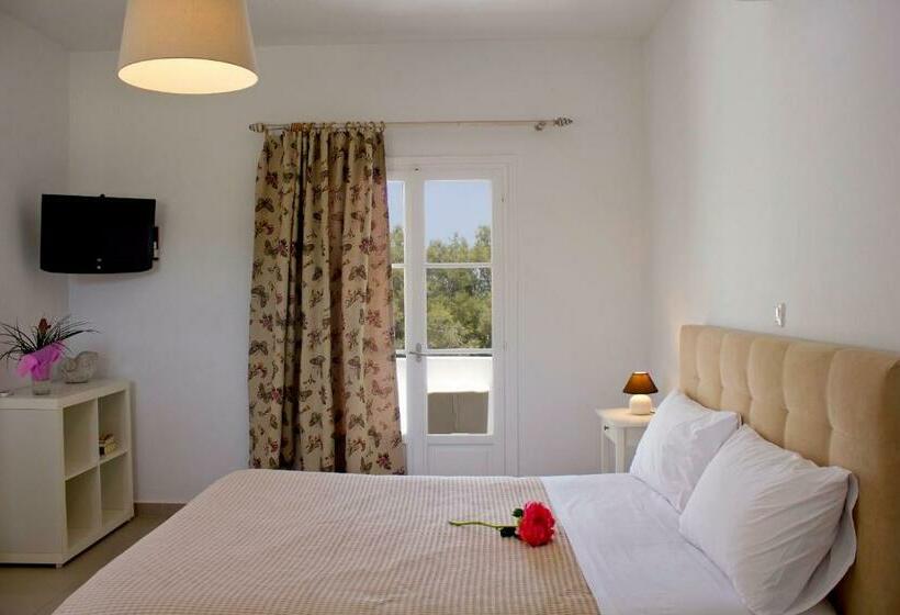 סטודיו סטנדרטי נוף לים, Almira Suites   Seafront   Naousa Paros