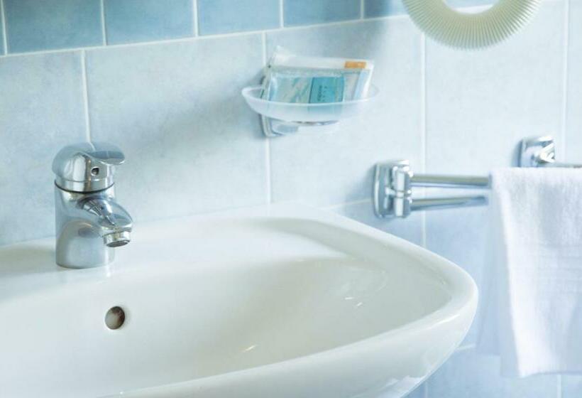 Pokój Standard, Capri