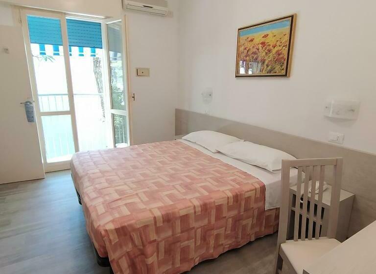 Pokój Standard, Capri