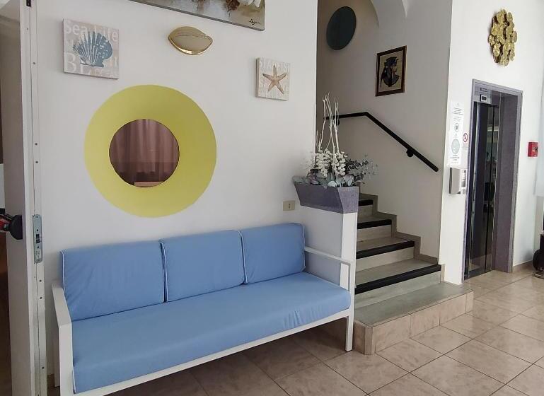 Pokój Standard, Capri