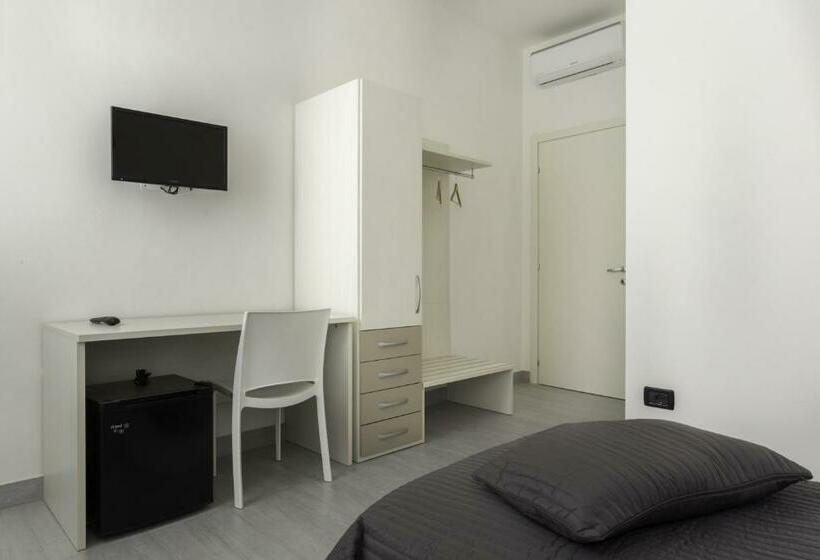 Номер Стандарт Индивидуальный, Easy Venice Rooms 1 2
