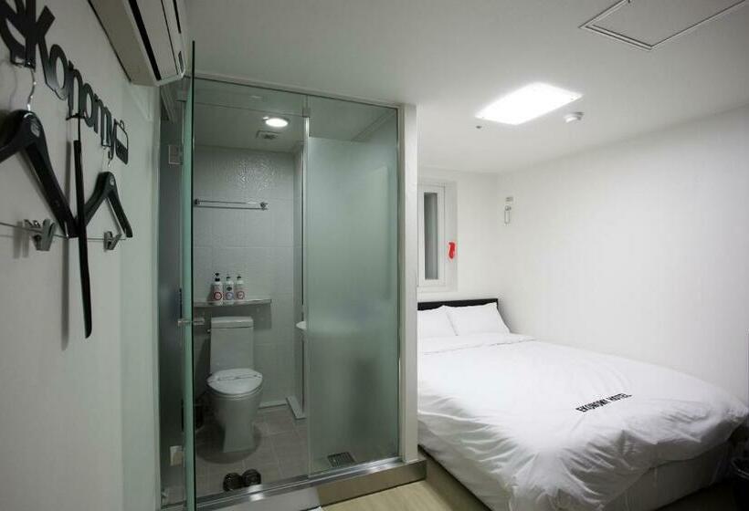 Номер Стандарт, Ekonomy Hotel Myeongdong Premier