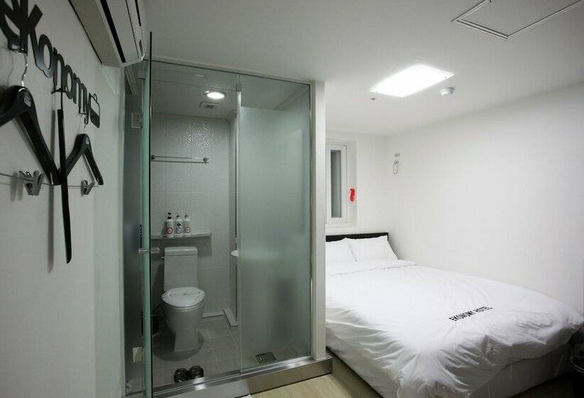 Номер Стандарт, Ekonomy Hotel Myeongdong Premier