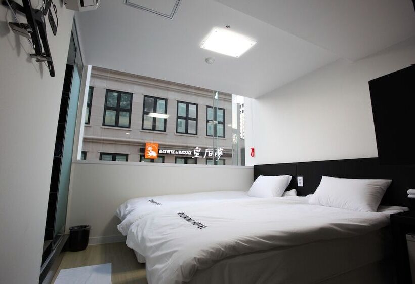 Номер Стандарт, Ekonomy Hotel Myeongdong Premier