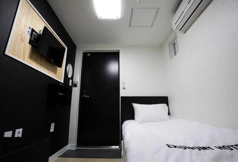Номер Стандарт Индивидуальный, Ekonomy Hotel Myeongdong Premier