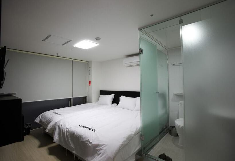 Номер Deluxe, Ekonomy Hotel Myeongdong Premier