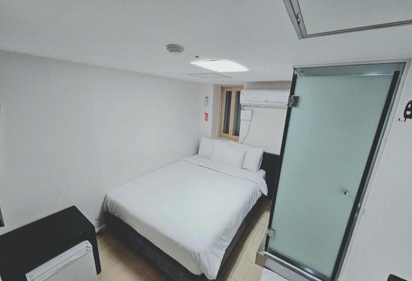 Номер Economy, Ekonomy Hotel Myeongdong Premier