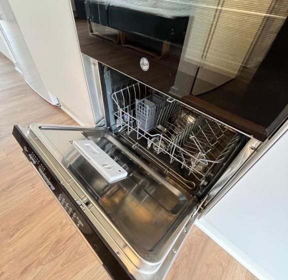 スーペリアスタジオ, Go Sleep Bredehus