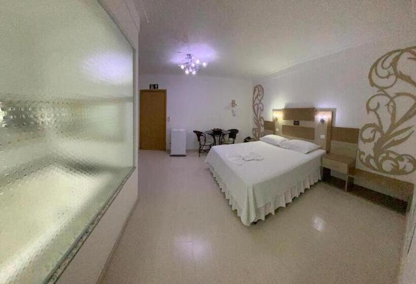 جناح سرير كينج, Grande