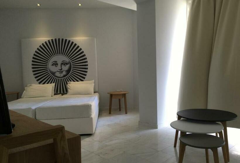 Люкс, Hanioti Melathron