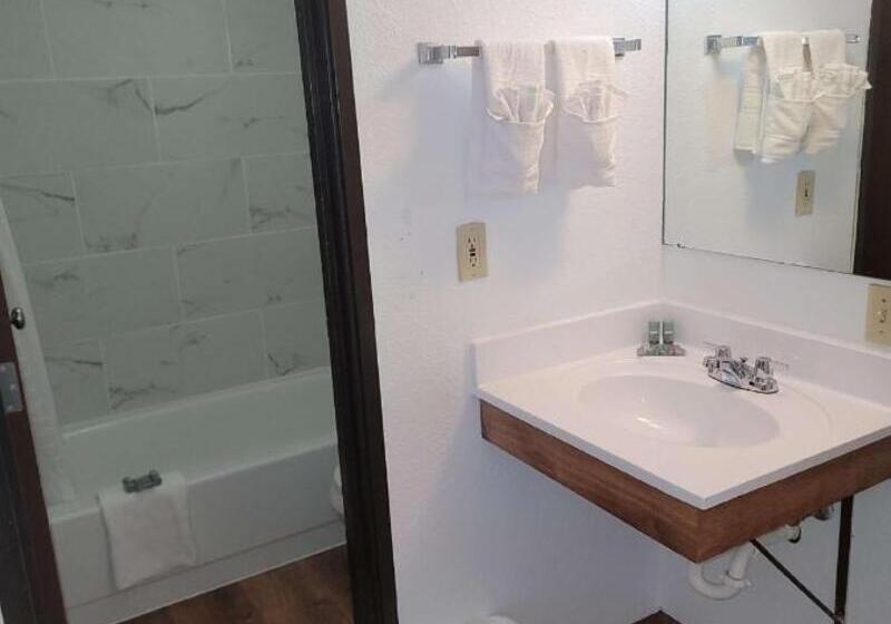 行政套房, Marjai