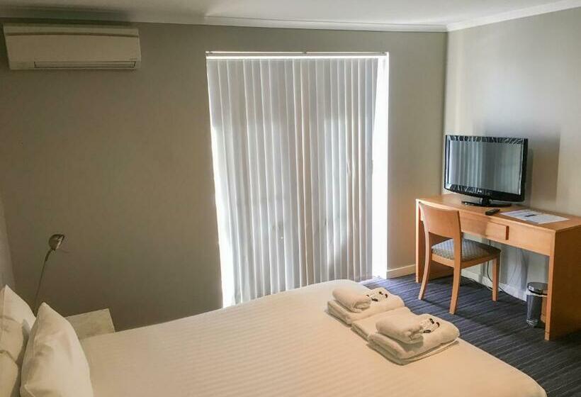 Quarto Familiar, The Premier Hotel Broadmeadow