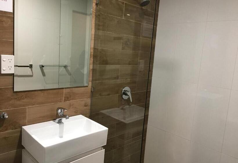 Quarto Estandar Banheiro Compartilhado, The Premier Hotel Broadmeadow