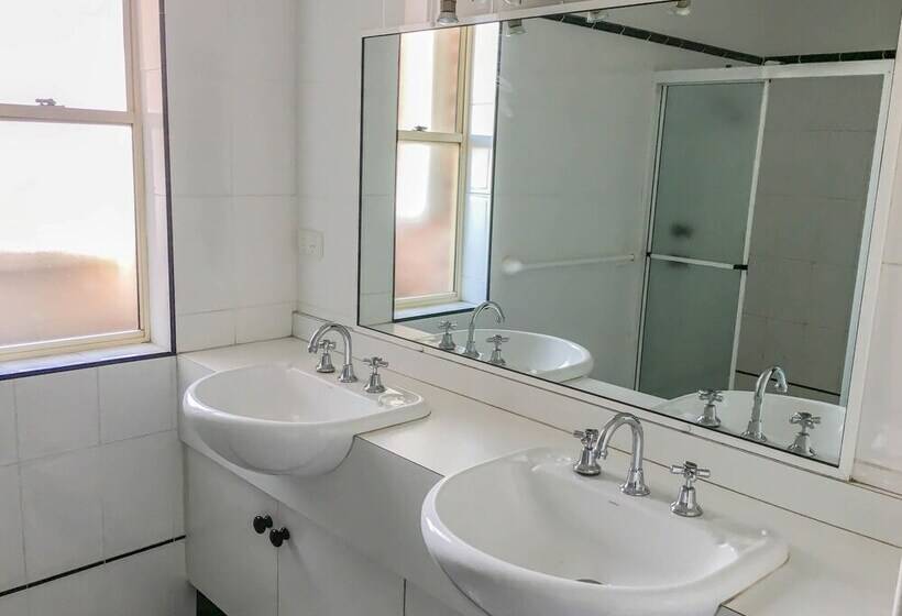 Quarto Familiar, The Premier Hotel Broadmeadow