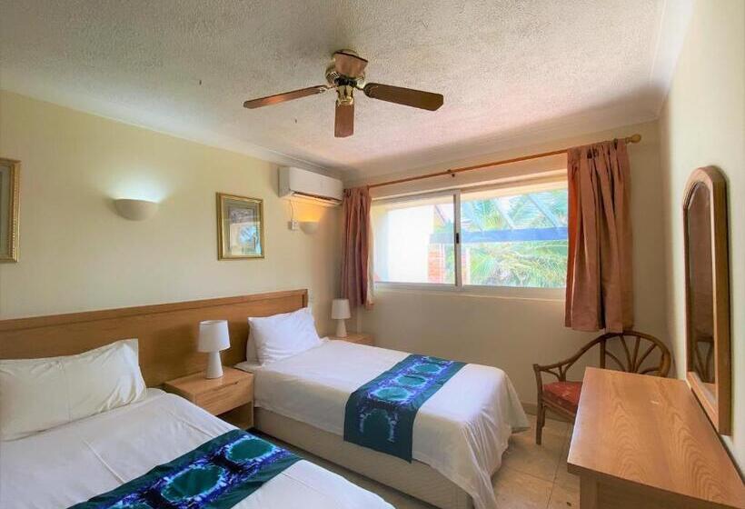 ویلا دلوکس 2 خوابه, Kololi Beach Resort