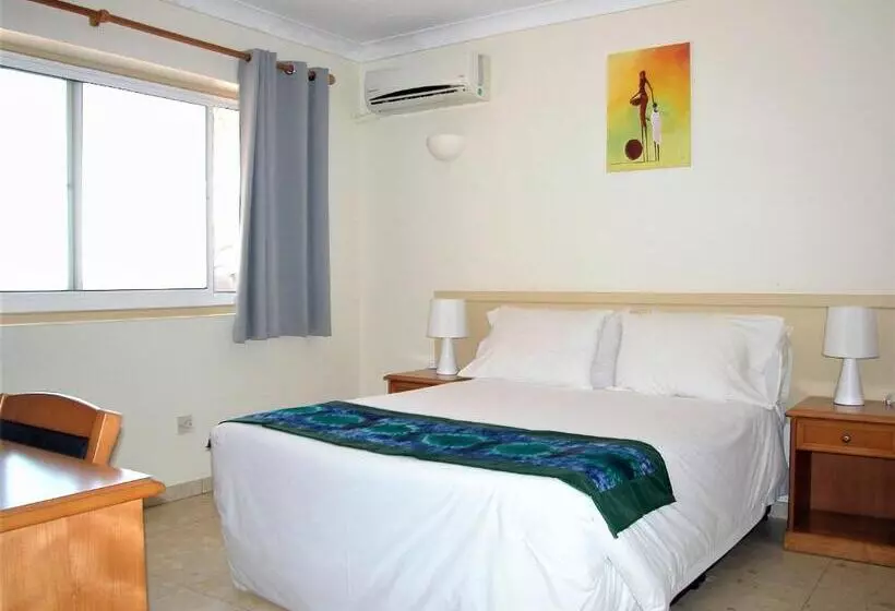 ویلا دلوکس 2 خوابه, Kololi Beach Resort