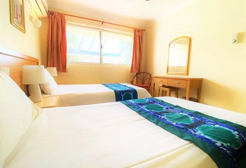 ویلا دلوکس 2 خوابه, Kololi Beach Resort