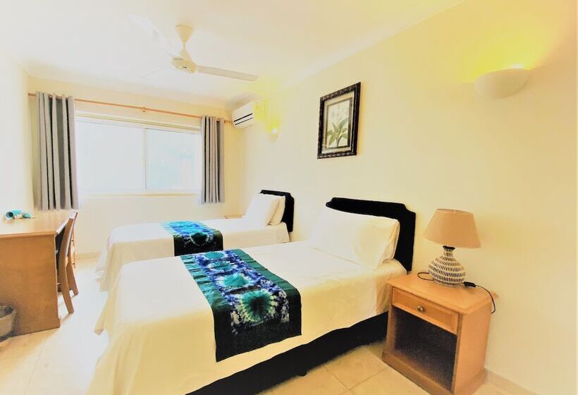 ویلا دلوکس 2 خوابه, Kololi Beach Resort