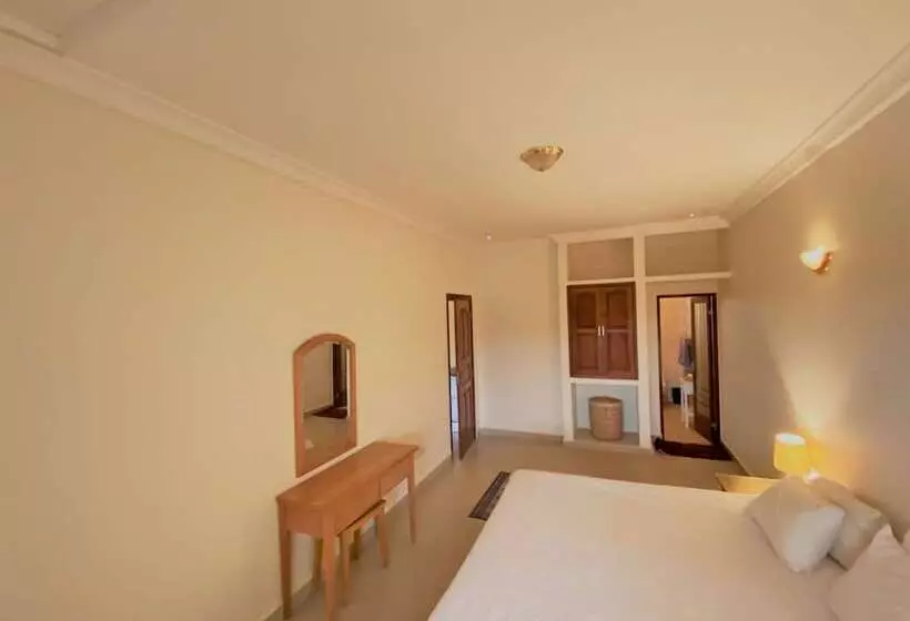 آپارتمان سوپریور 2 خوابه, Kololi Beach Resort