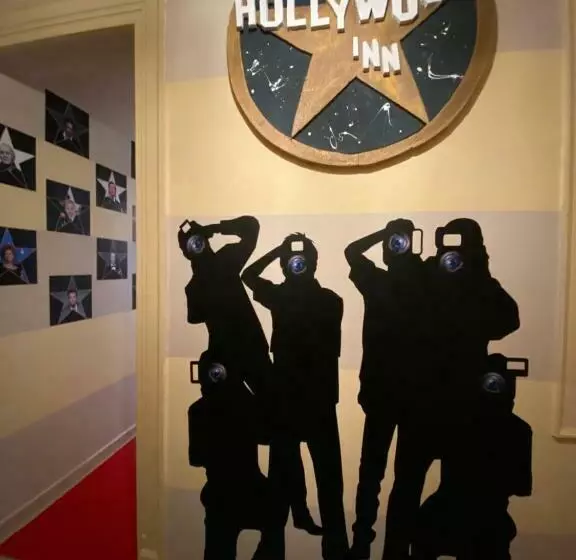 اتاق لوکس, Hollywood Inn Palermo