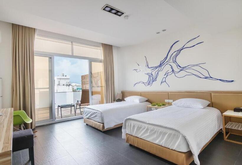 اتاق لوکس با تراس, Taitung Spring Homestay B&b