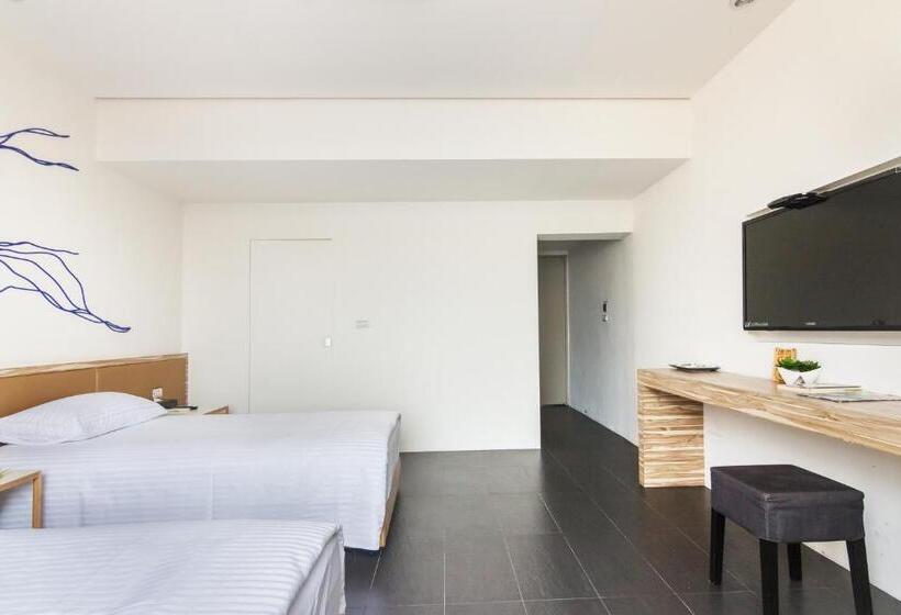 اتاق لوکس با تراس, Taitung Spring Homestay B&b