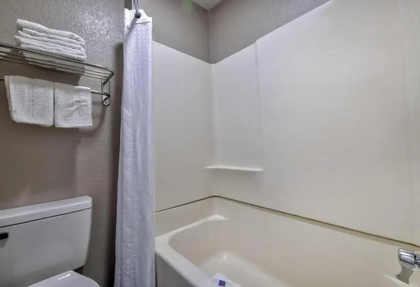デラックスの４人部屋, Studio 6 Little Rock, Ar   South