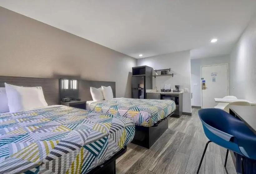 デラックスの４人部屋, Studio 6 Little Rock, Ar   South