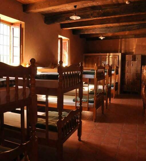 سرير فى غرفة مشتركه, Albergue Rural Las Águedas